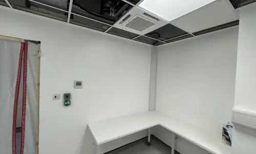 Photo of Mitsubishi&comma; May Derby Installation