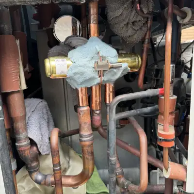 Mitsubishi VRF Air Conditioning 4 way Valve Repair Leicestershire Medical Facility: Click Here To View Larger Image